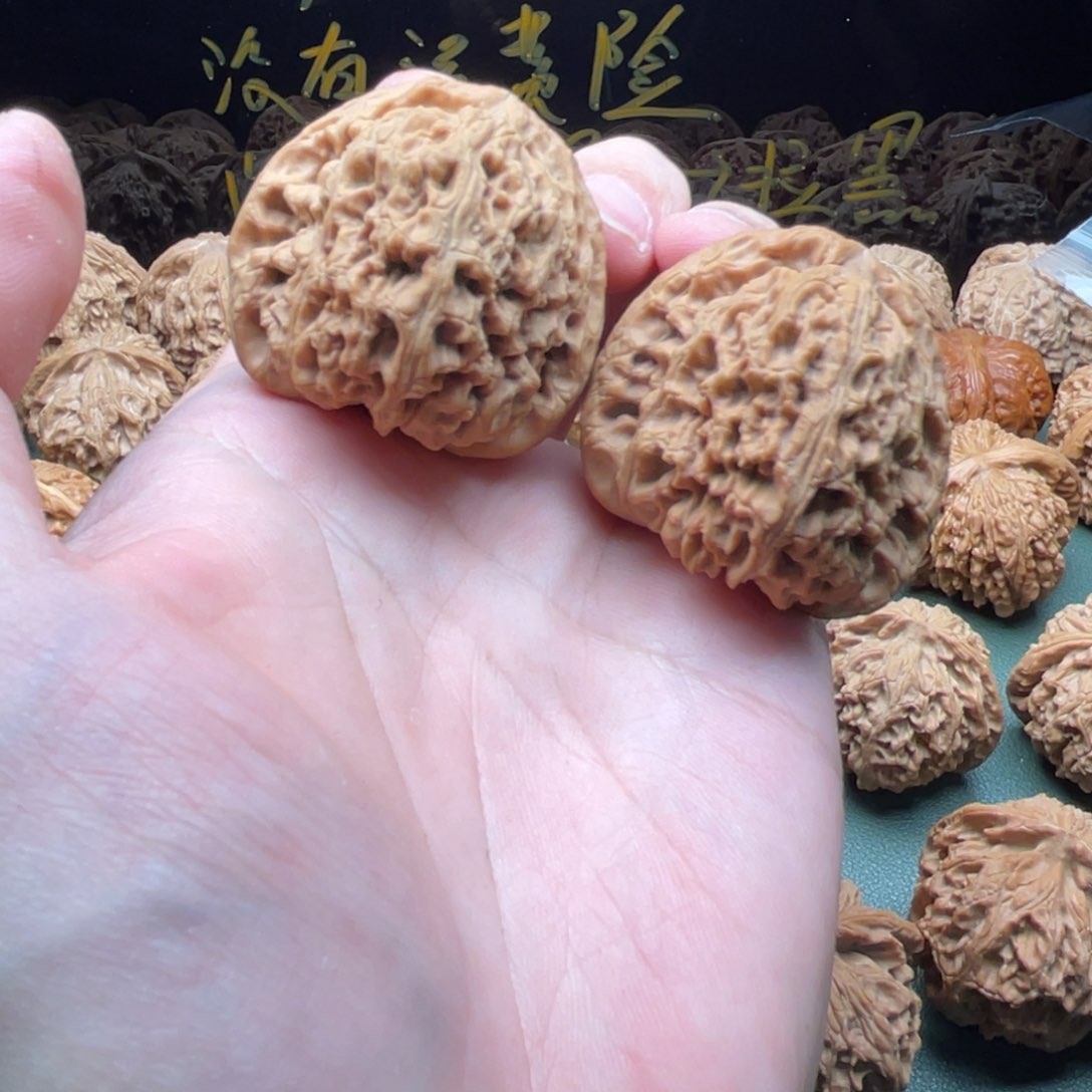 核桃把件42全品南疆石