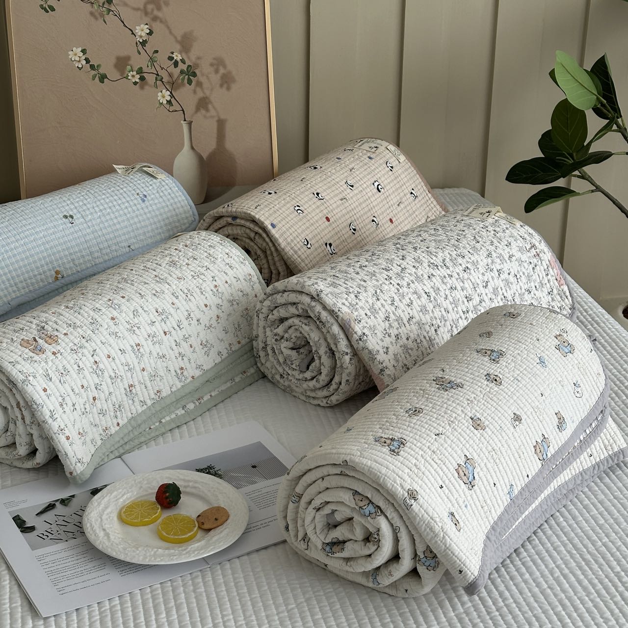 床盖纯棉双面绗缝防滑透气卡通床盖可机洗