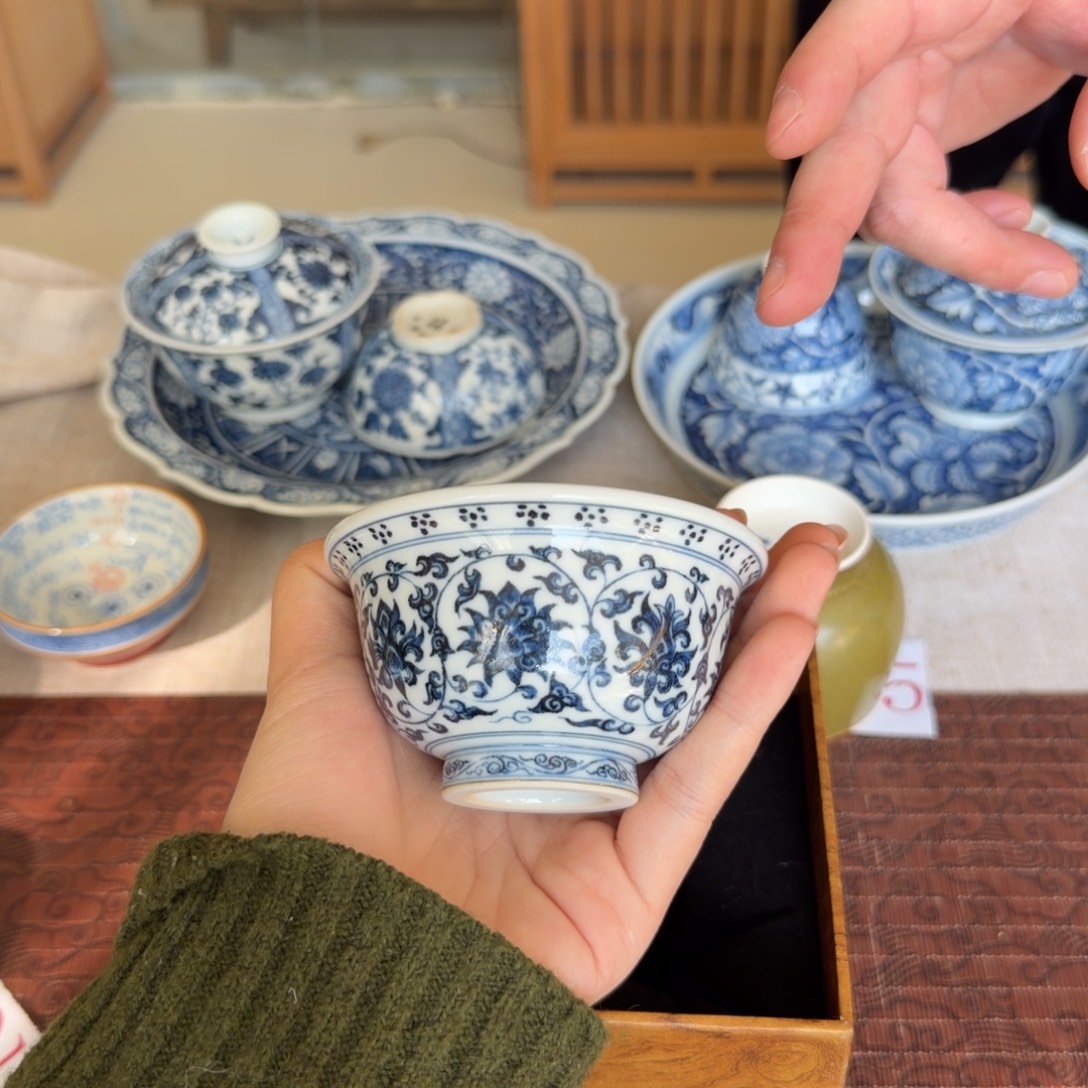 瓷片青花瓷器的制作工艺与工艺等方面都有