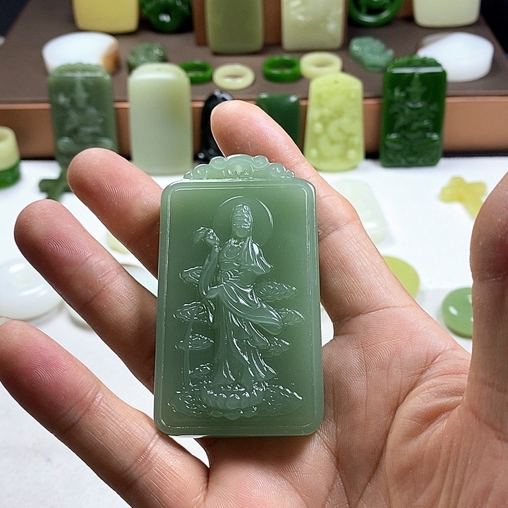 和田玉未镶嵌珠宝奇石