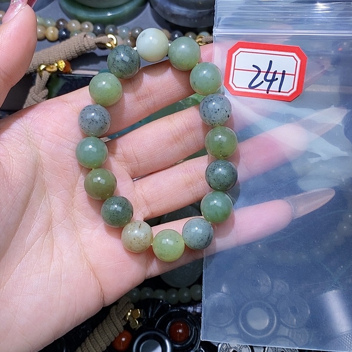 和田玉和田玉边角料随机发未镶嵌