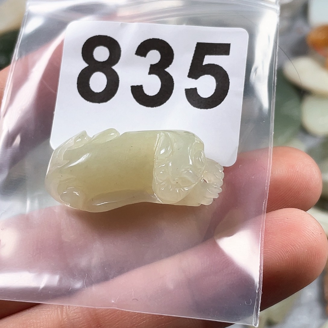 和田玉（糖玉）未镶嵌颈饰
