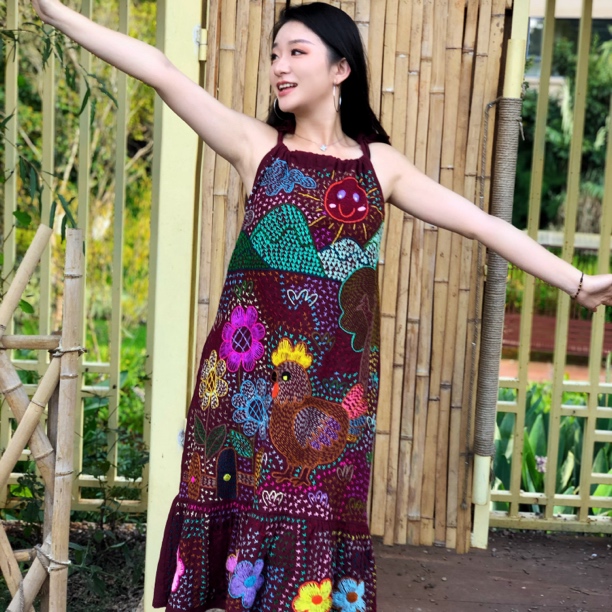 （249）东南亚纯手工棉麻重工刺绣连衣裙（花色直播间选购）