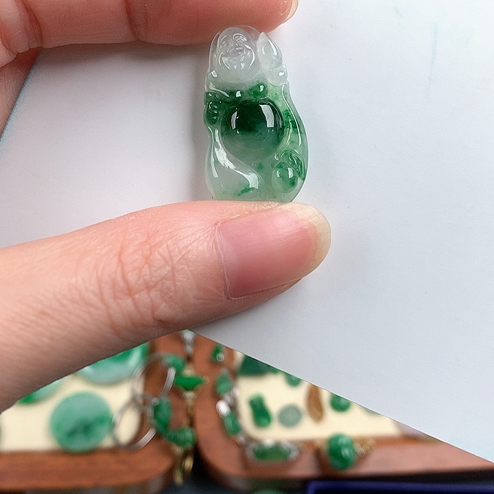 颈饰18K金镶嵌翡翠8742567788