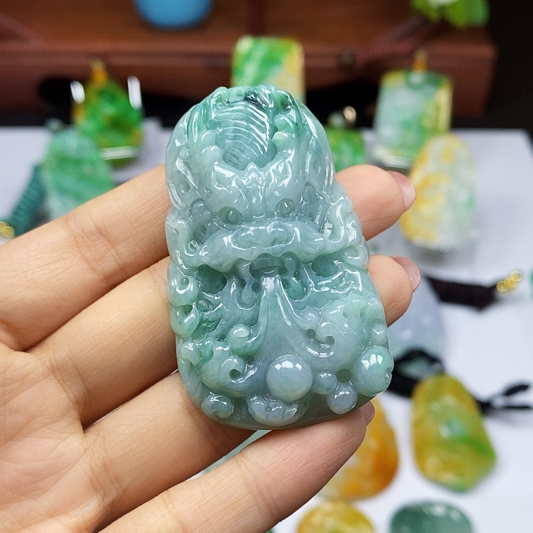 颈饰未镶嵌翡翠天然翡翠A货