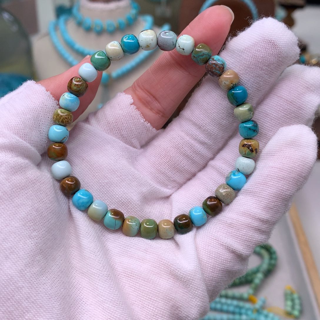 绿松石配饰未镶嵌