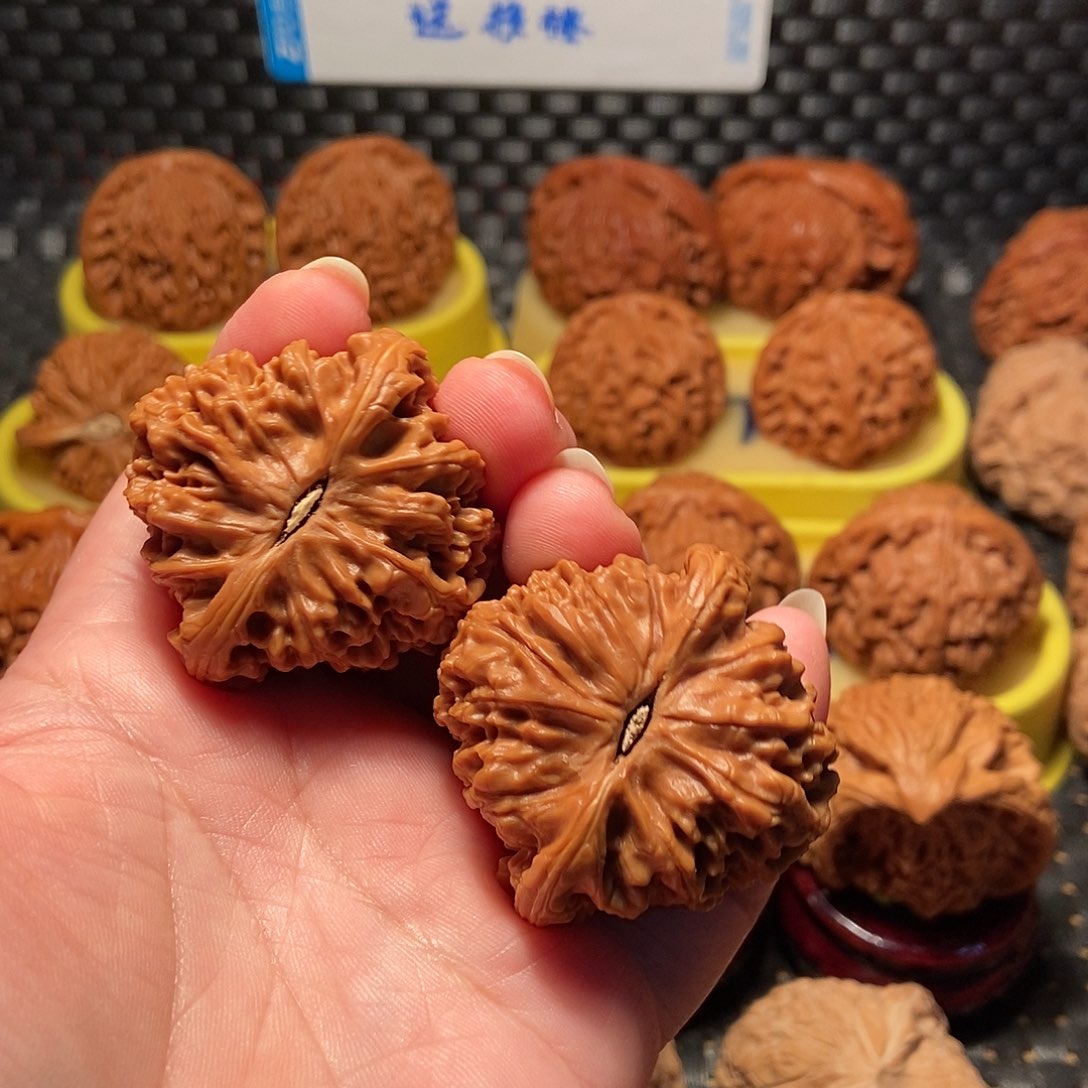 保***静文玩核桃吊坠南疆石02