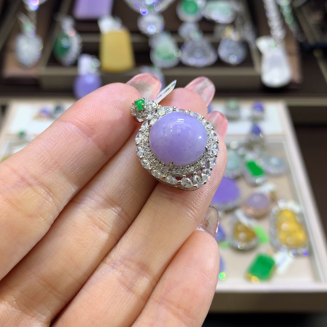 翡翠颈饰银S925镶嵌翡翠