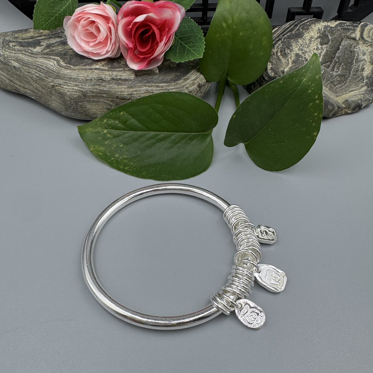 足银手镯 侗石記 手工实心光面盘缠手镯