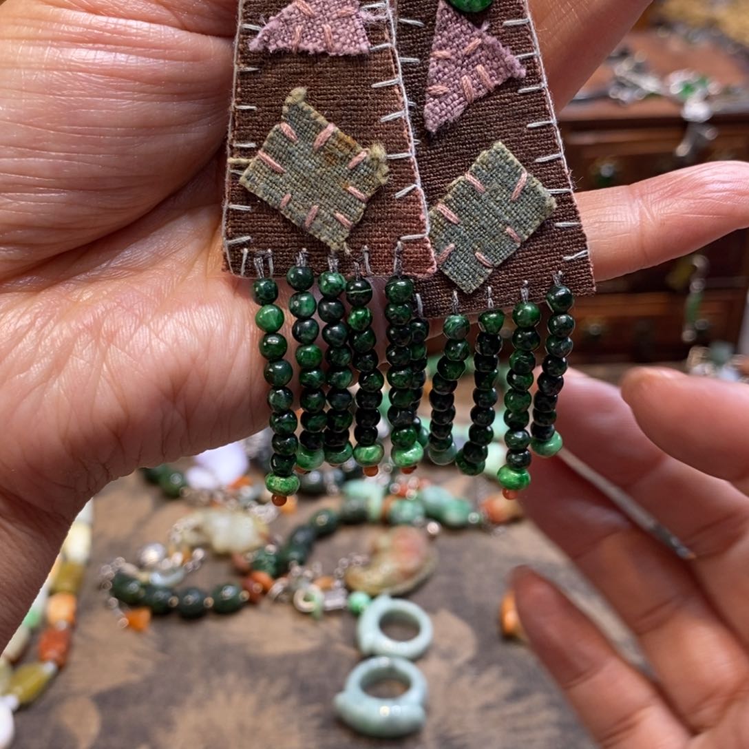 翡翠吊坠(赠链)未镶嵌