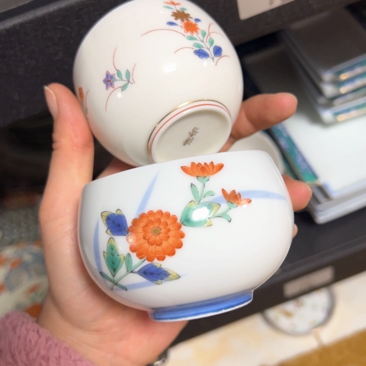 盖碗瓷器直播放漏中