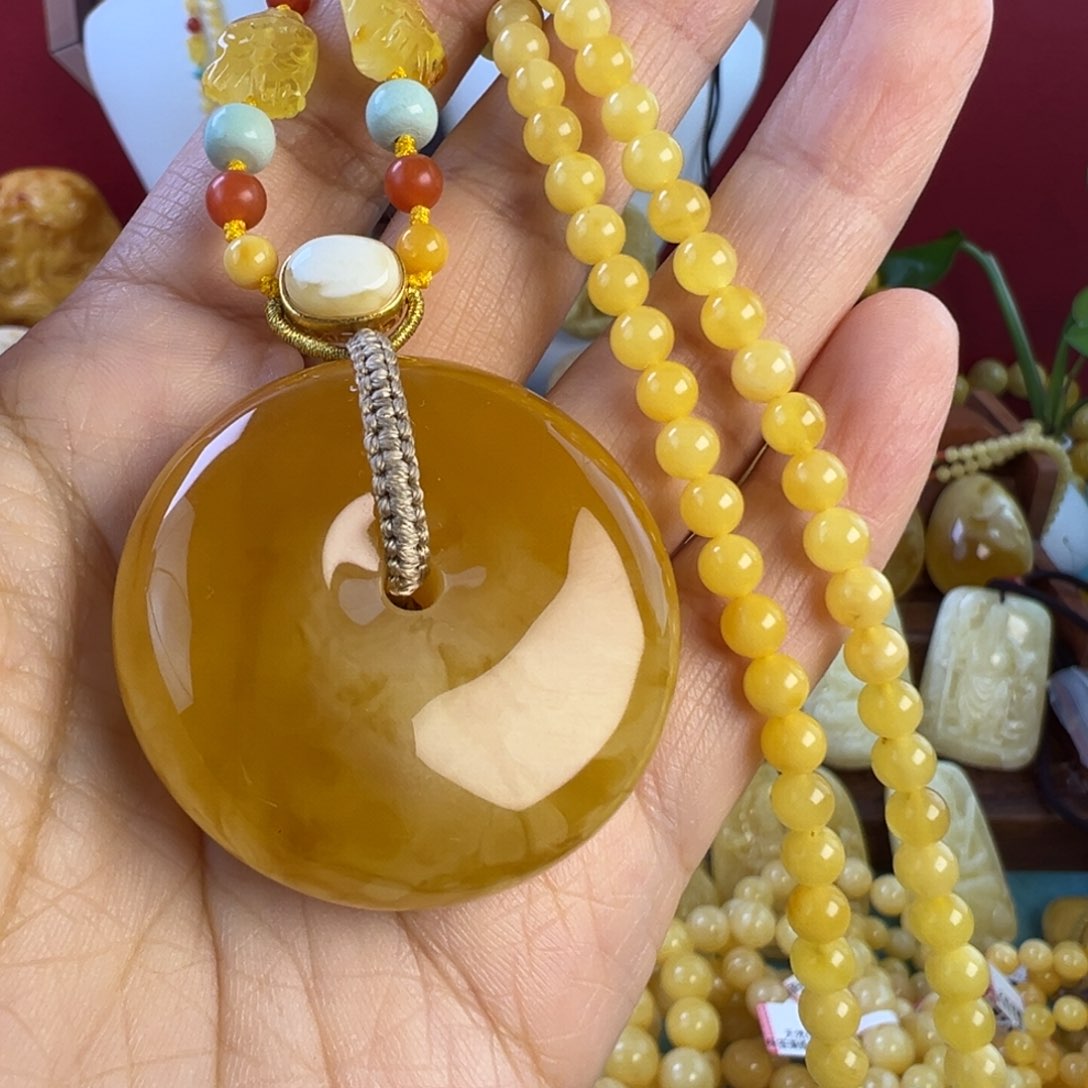 蜜蜡吊坠(赠链)未镶嵌