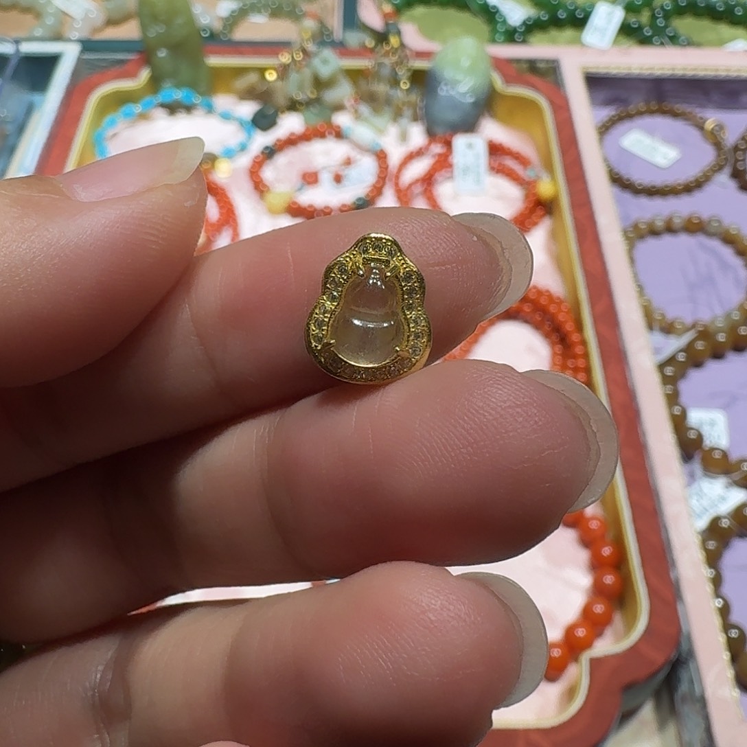 和田玉未镶嵌珠宝奇石