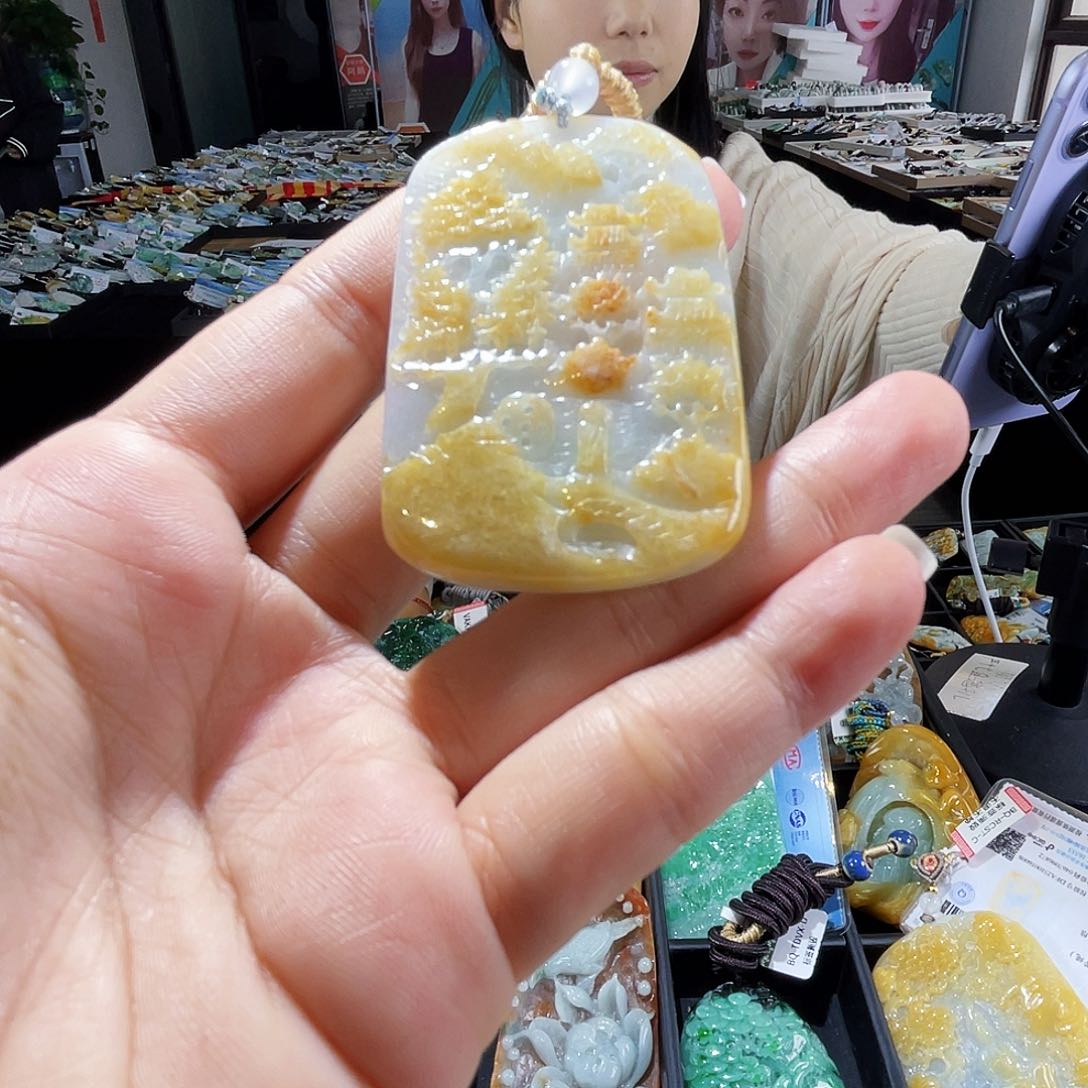 颈饰未镶嵌翡翠一