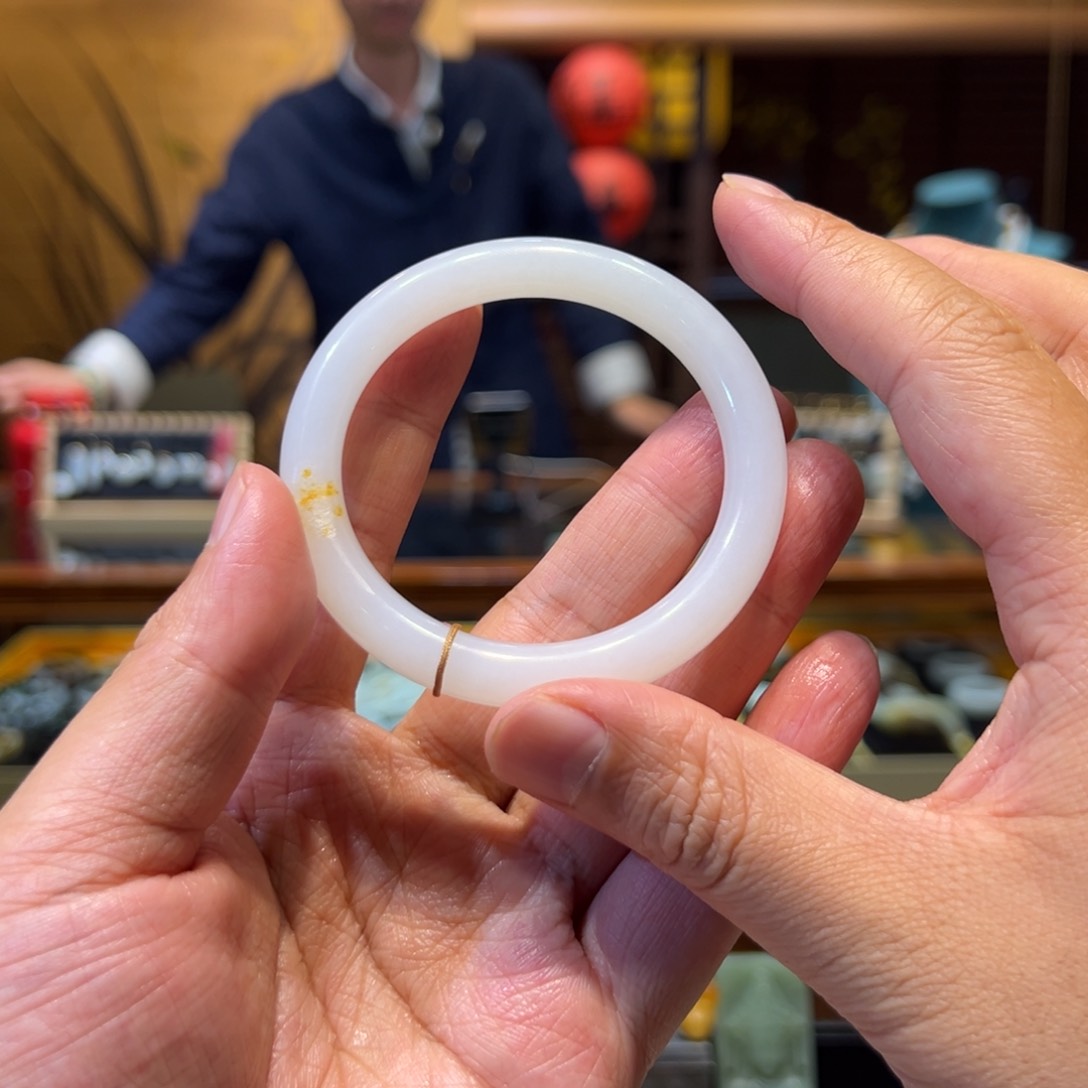 和田玉手镯未镶嵌54.5