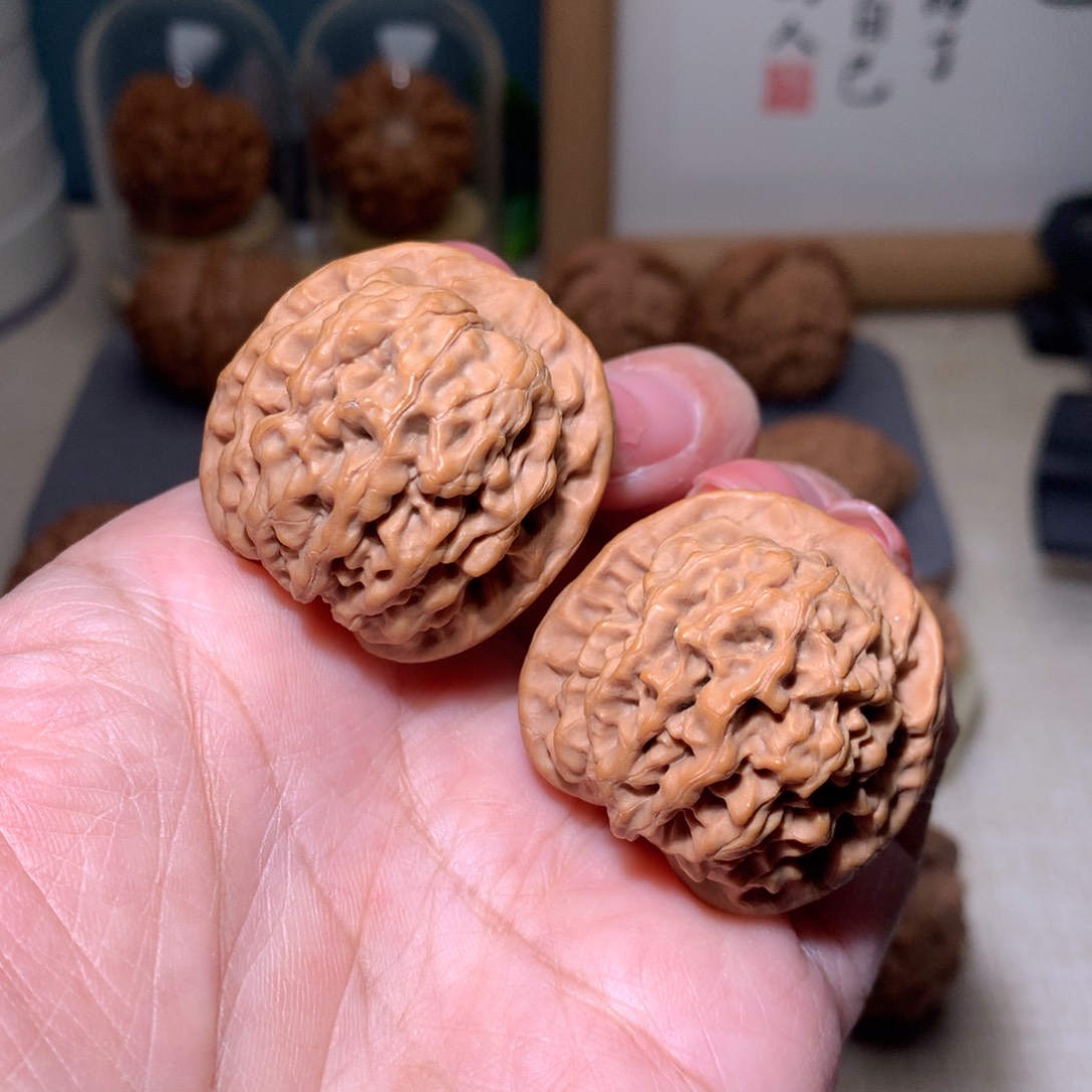 文玩核桃把件秦闷