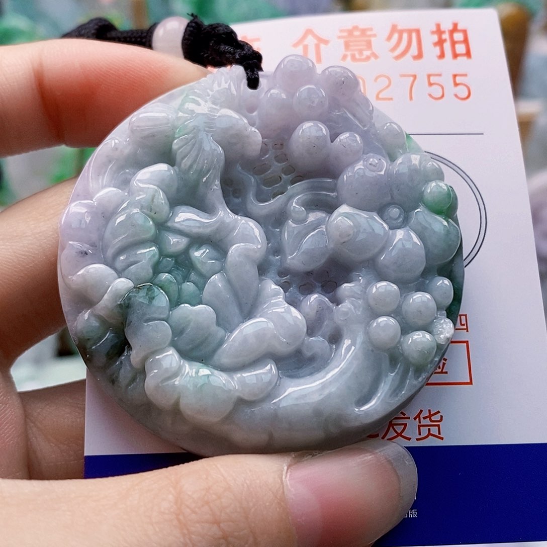 吊坠(不含链)未镶嵌翡翠