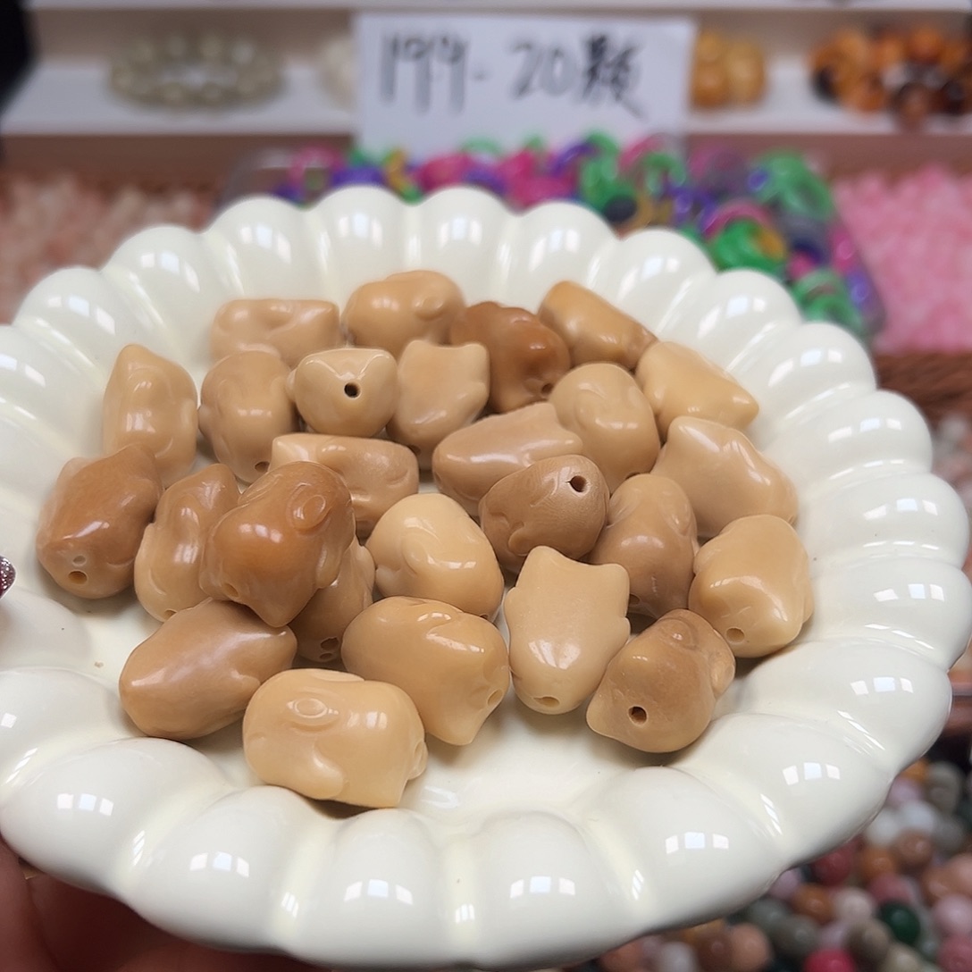 手串菩提根/象牙果微瑕茶色迷你兔子10颗有裂
