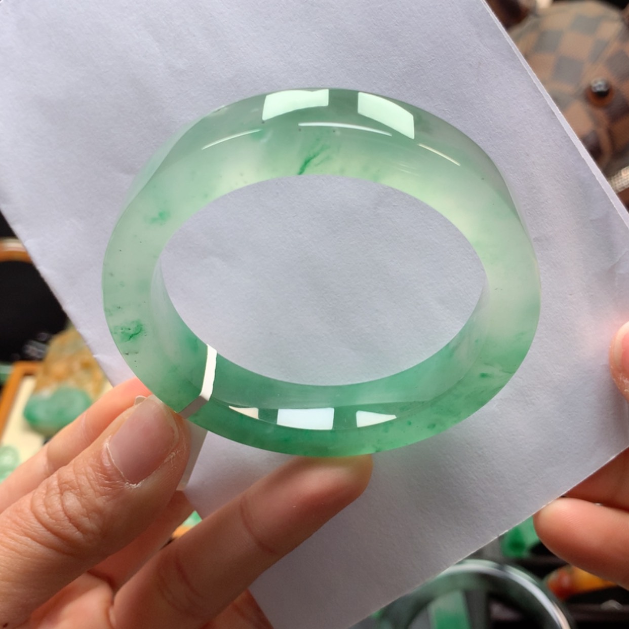 【闪购商品】未镶嵌手镯石英质玉