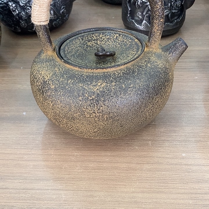 1绣色土瓶1300毫升纯手工打造