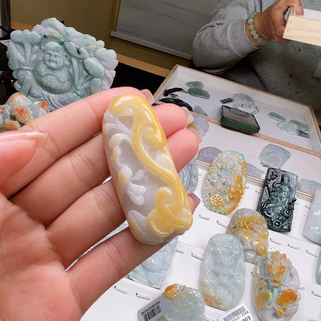 翡翠吊坠(不含链)未镶嵌