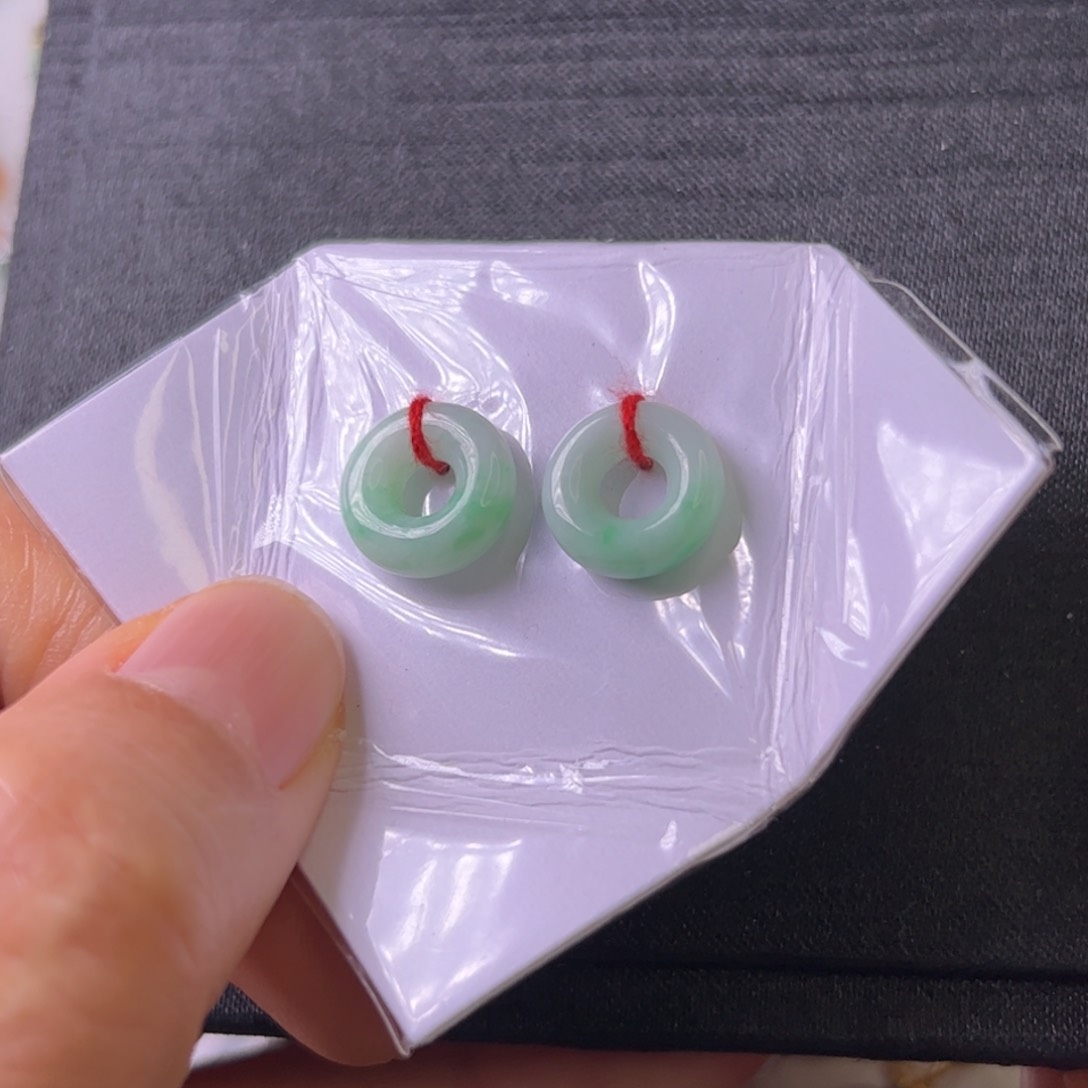 翡翠耳饰未镶嵌圈圈