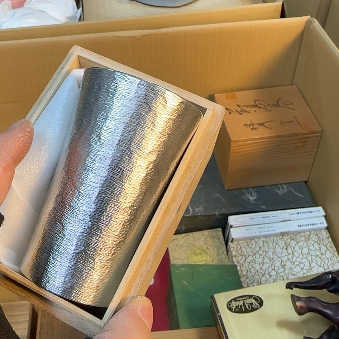 紫砂瑾煜古美术欢迎各位老板和*