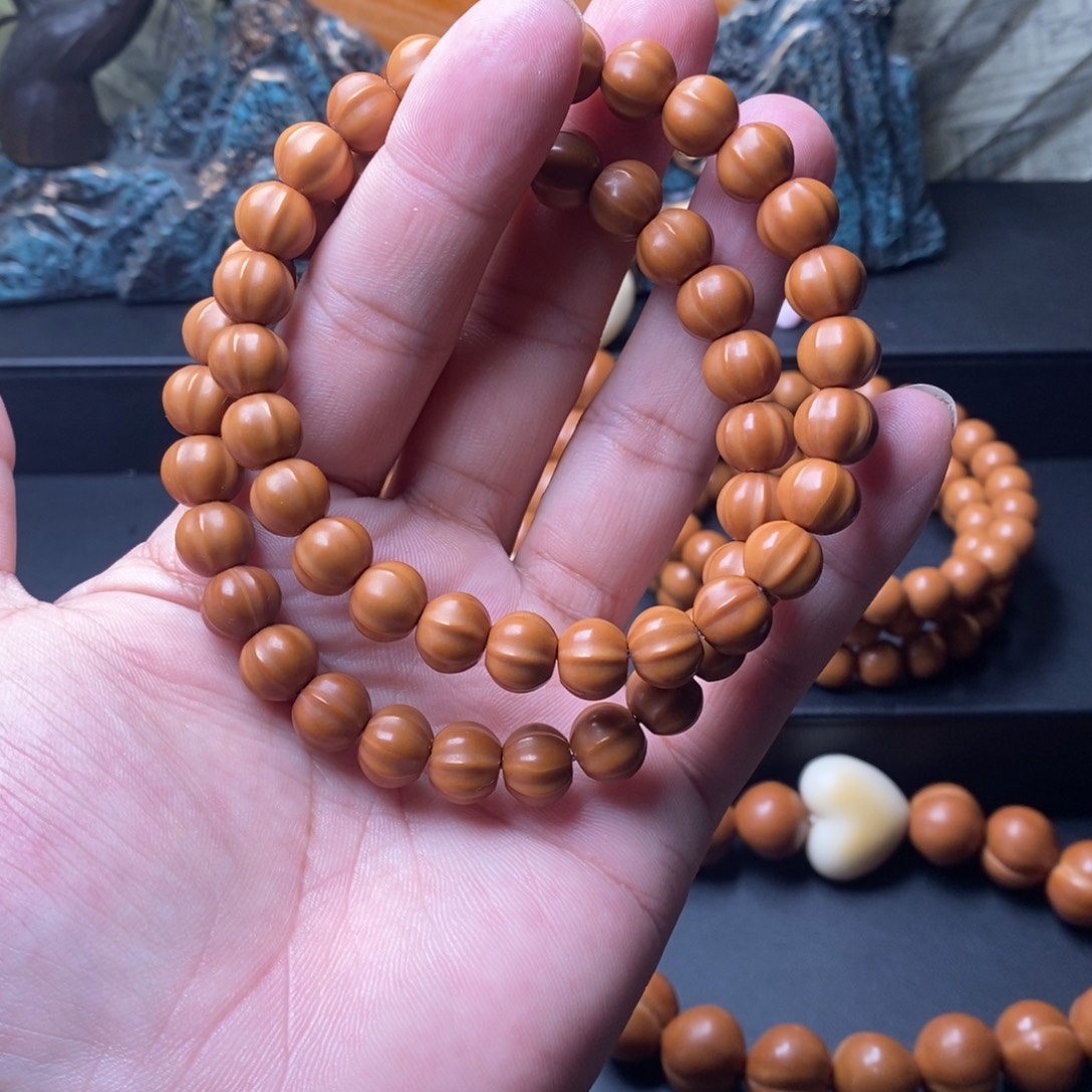 猴头核桃吊坠全品无瑕鲨鱼鳍