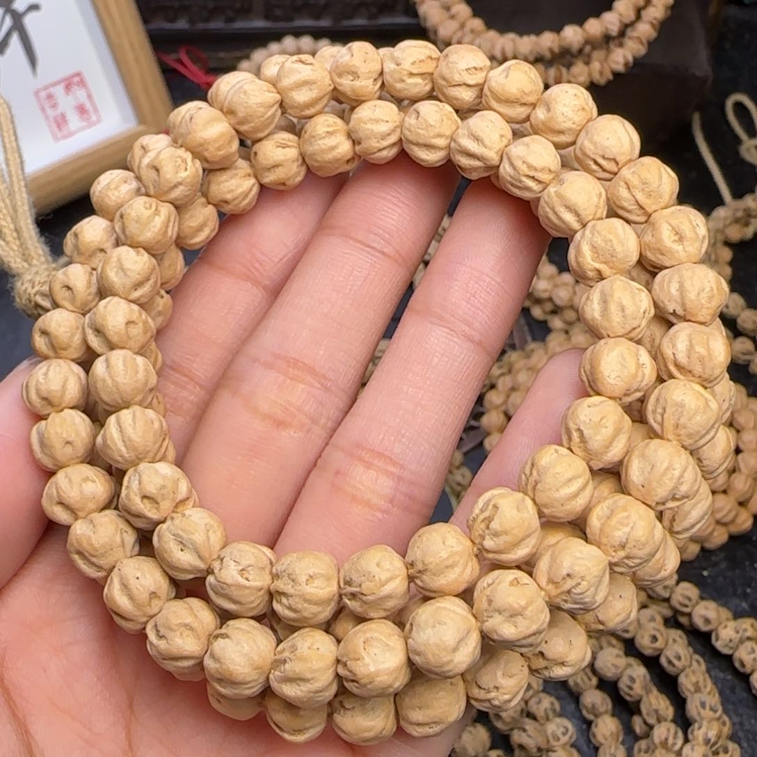 柏香籽/百香籽吊坠～