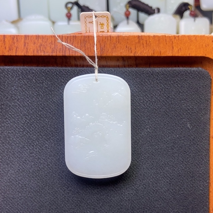 和田玉颈饰未镶嵌海**川