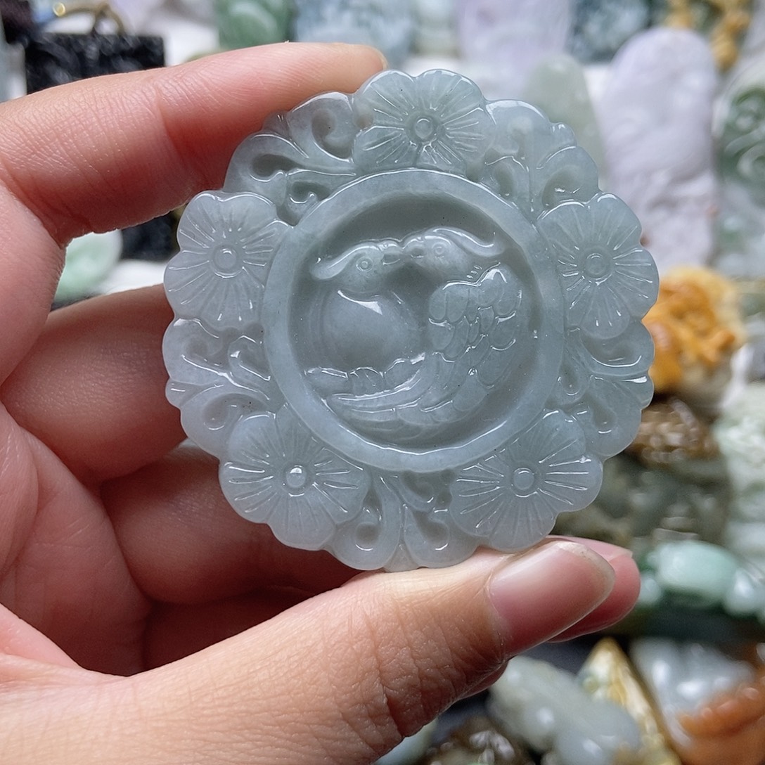 翡翠未镶嵌颈饰翡翠