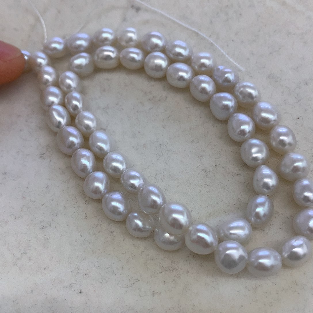 淡水珍珠颈饰未镶嵌