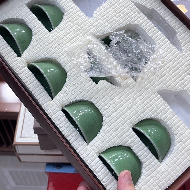 孤品茶具套装等。         