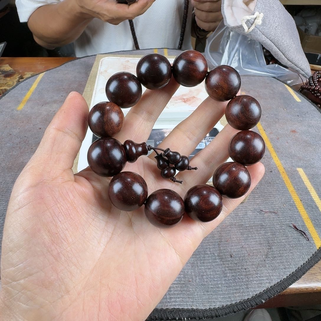 檀香紫檀（小叶紫檀）一**往287