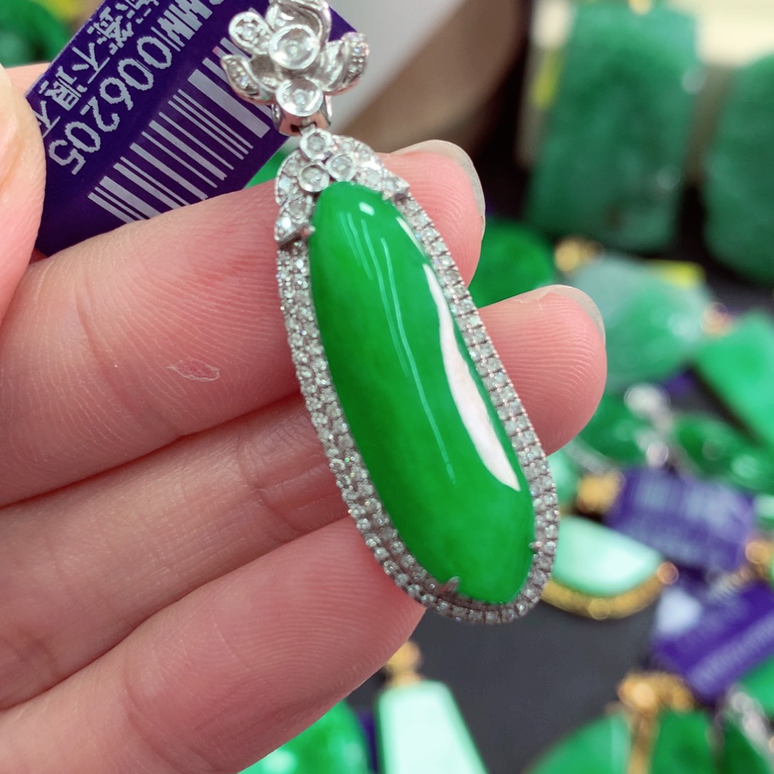 翡翠18K金镶嵌吊坠(不含链)