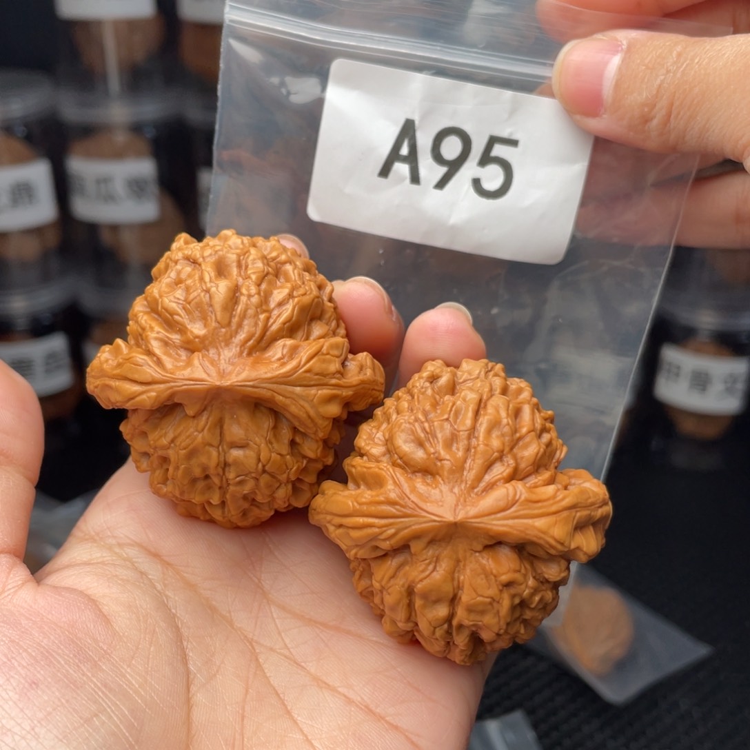 文玩核桃把件全品49龙鼎