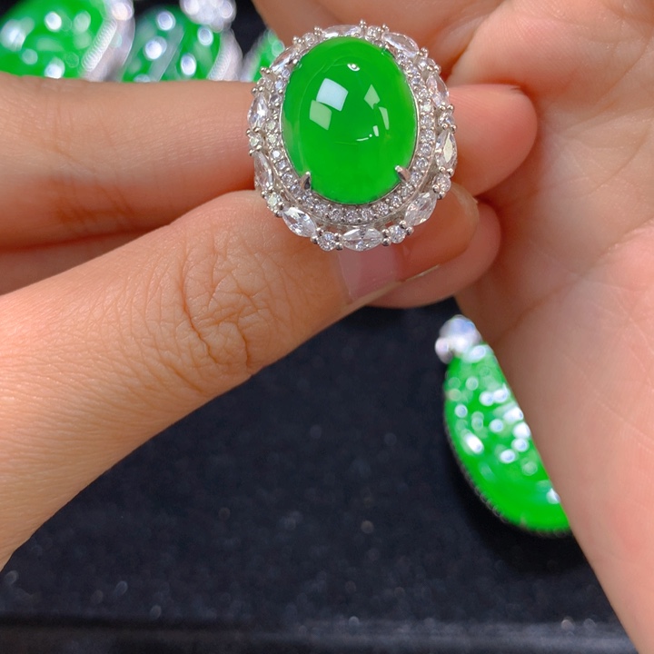 醉***风翡翠银S925镶嵌戒指一个