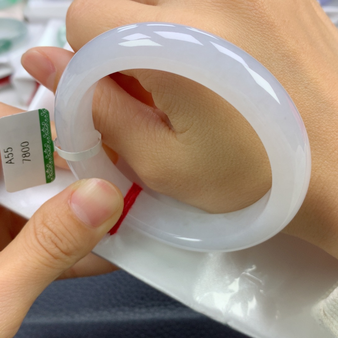 翡翠手镯未镶嵌55.8正