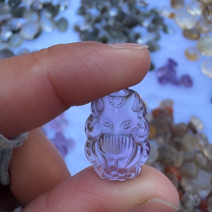 杨***娃未镶嵌水晶吊坠(不含链)