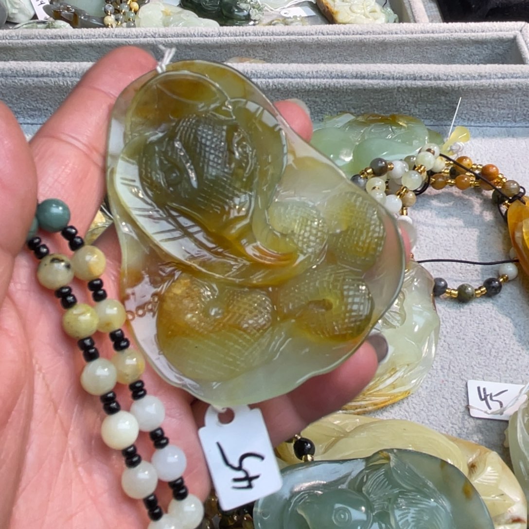 蛇纹石玉未镶嵌吊坠(赠链)