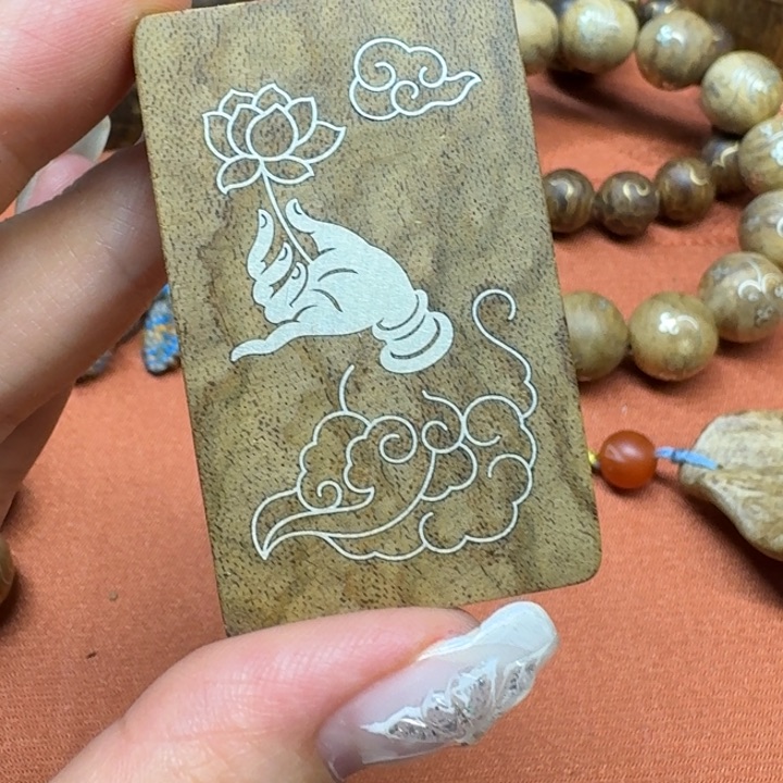 大叶紫檀（黑酸枝木类）