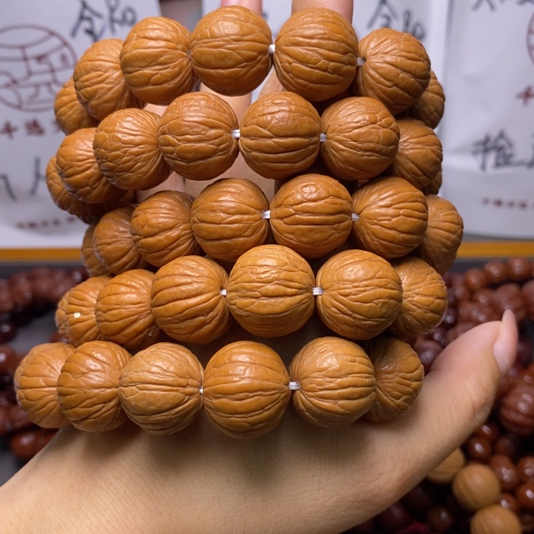 猴头核桃手串聚宝盆