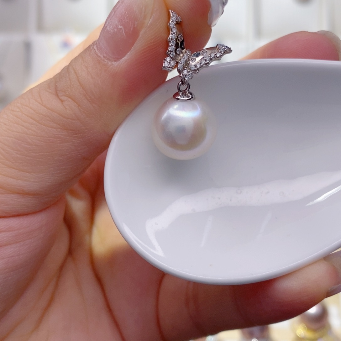 淡水珍珠银S925镶嵌吊坠(赠链)