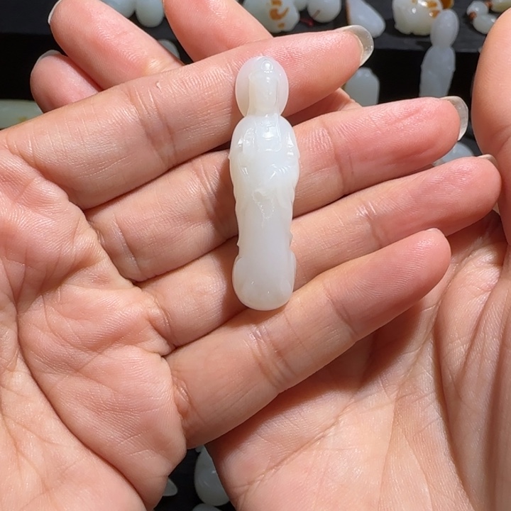 和田玉颈饰未镶嵌?****?