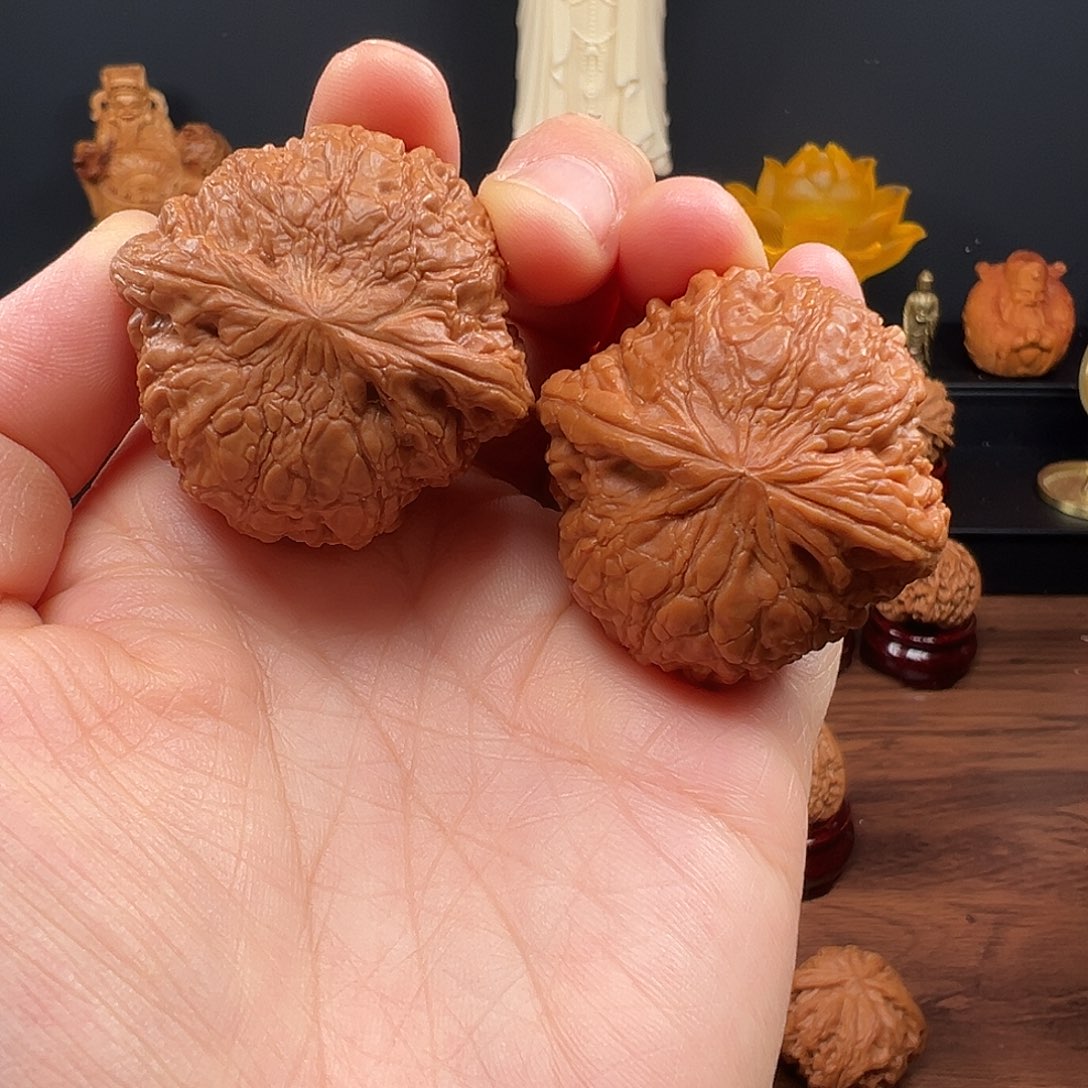 文玩核桃吊坠40全品和尚头