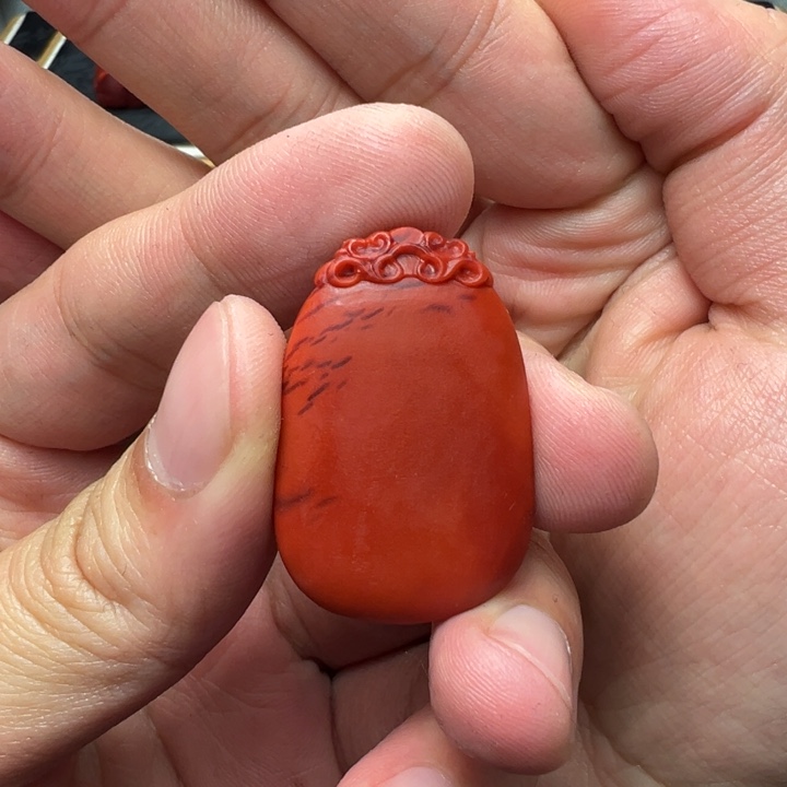 南红玛瑙颈饰未镶嵌和*行