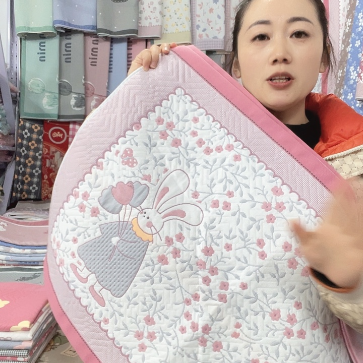 棉特价促销粉色花园兔