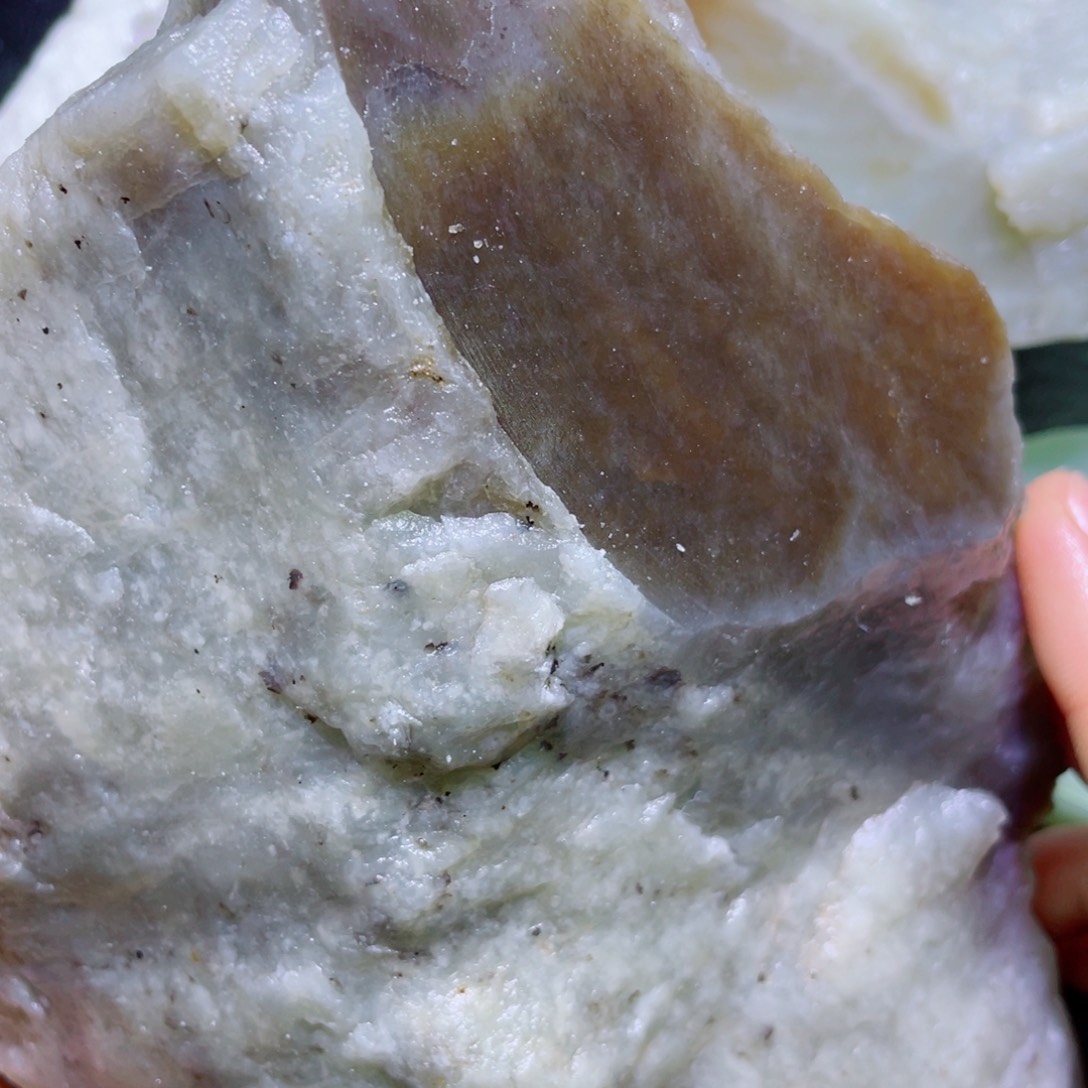 和田玉未镶嵌珠宝半成品