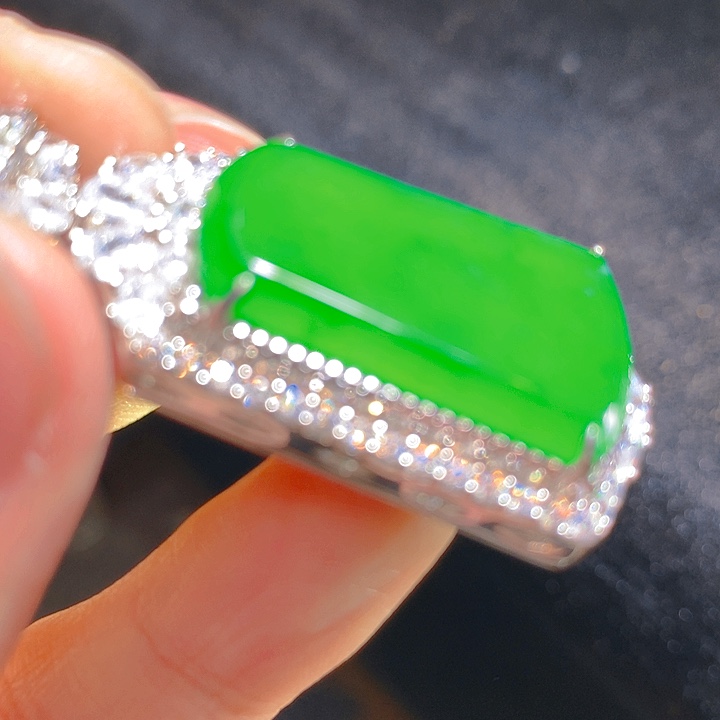 【闪购商品】翡翠颈饰银S925镶嵌翡翠