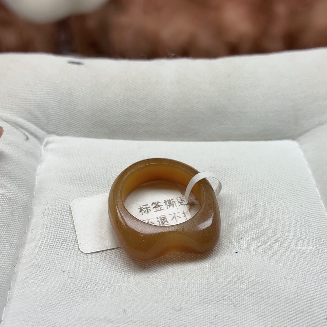 和田玉未镶嵌戒指